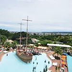 Piazza Acesso ao Acqua Park diRoma Caldas Novas
